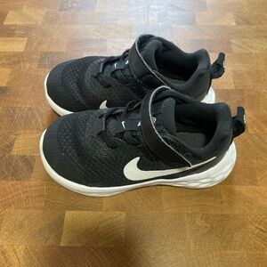 Baby Toddler Nike revolution 6 Sneakers
